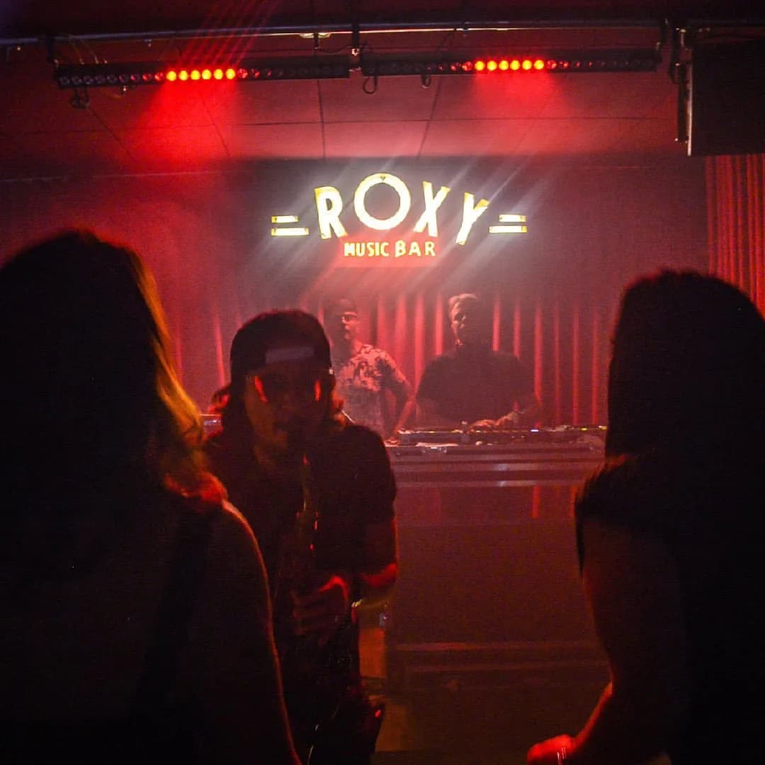 Roxy Bar